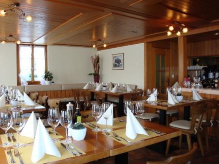 Hotel Ristorante Schloessli Meggen Екстер'єр фото